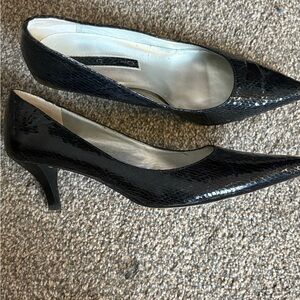 Franco Sarto Elegant Black Snakeskin Women's Pumps